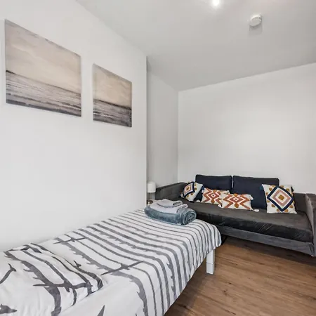 Apartment Alter Ziegelhof, Terrasse, Wlan, Bis Zu 9 Personen Vechta