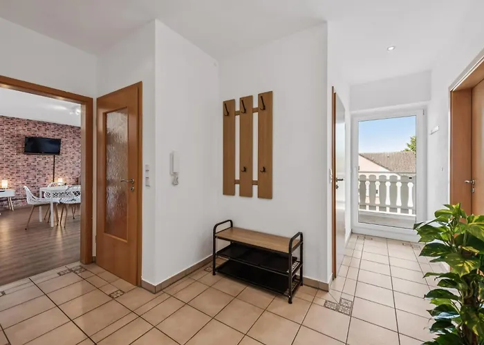 Appartement Alter Ziegelhof, Terrasse, Wlan, Bis Zu 11 Personen Vechta